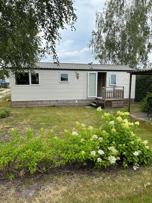 Chalet De Bult White 2 Persons Exterior photo